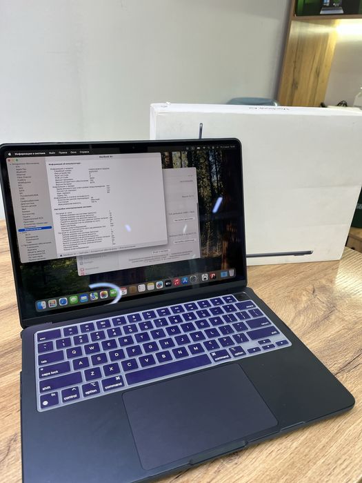 MacBook Air M3 2024