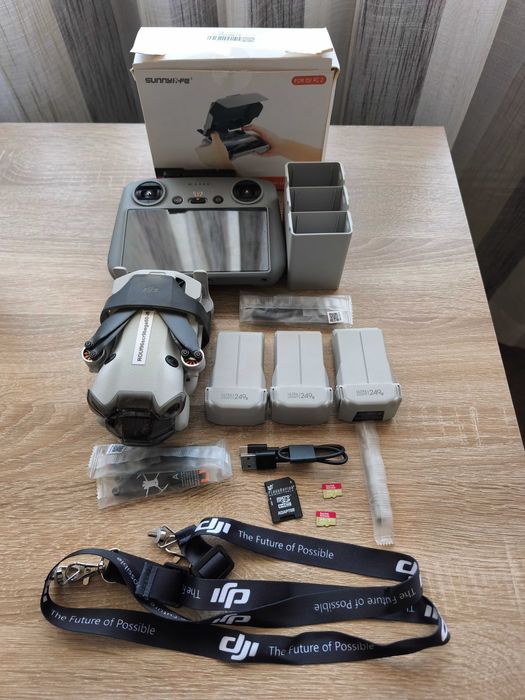 DJI Mini 4 Pro Fly More Combo RC2 2xSD-256GB Deblocata de DJI la 500m