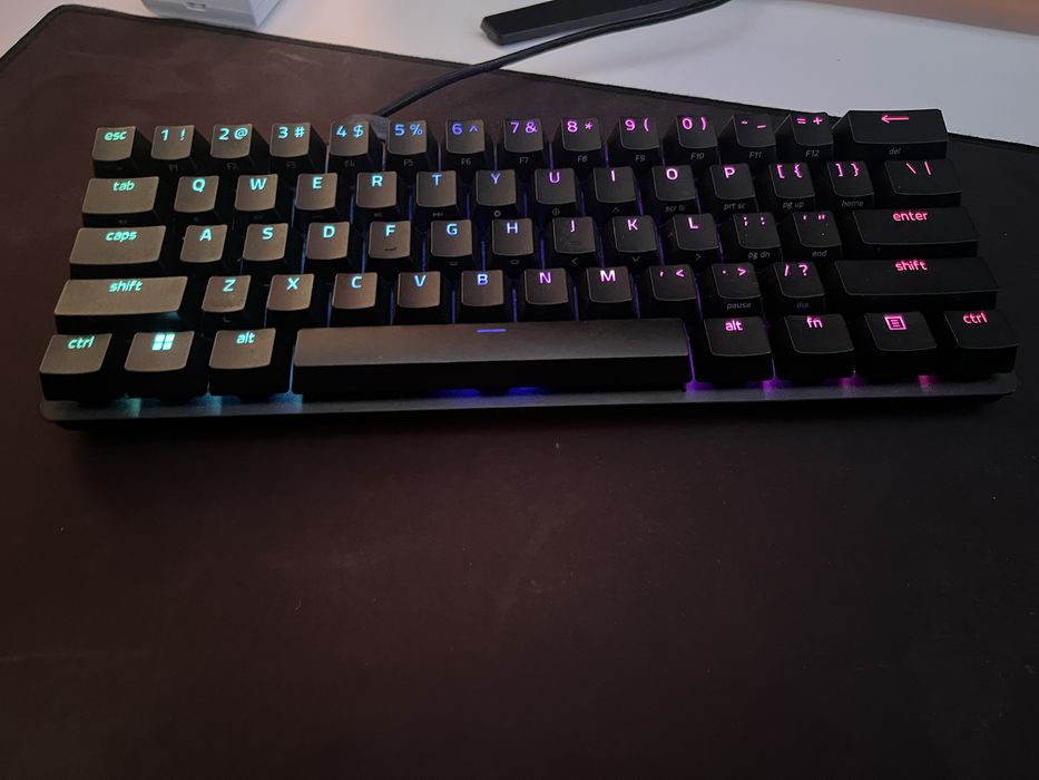 Razer - Huntsman Mini, Optical Purple, черна