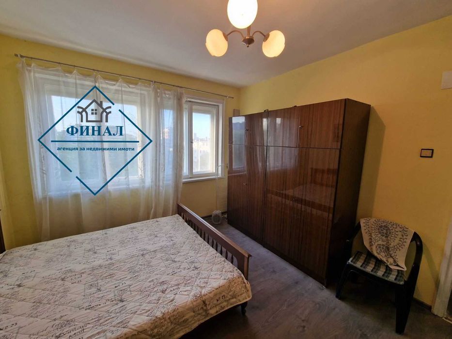 Продава се Четиристаен апартамент в Шумен, Център - 100 кв.м за 1326 €/кв.м - Снимка #5