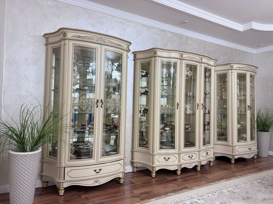 Продается сервант