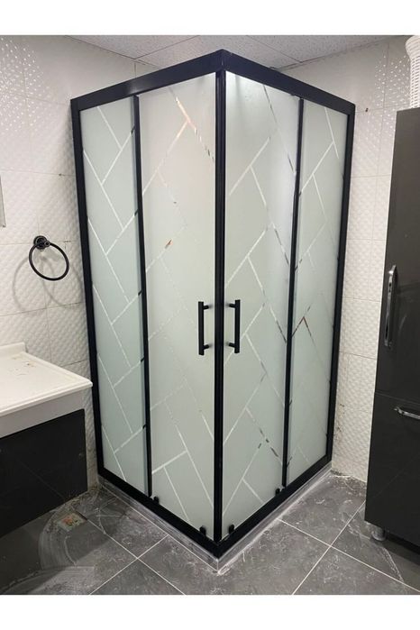 Душевые кабины на заказ из закалённого стекла