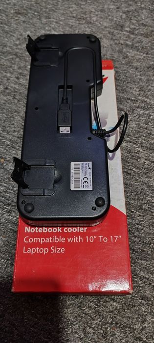 Cooler laptop stand