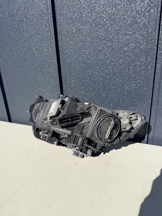 Far dreapta BMW Seria 1 F20 Bi xenon Europa
