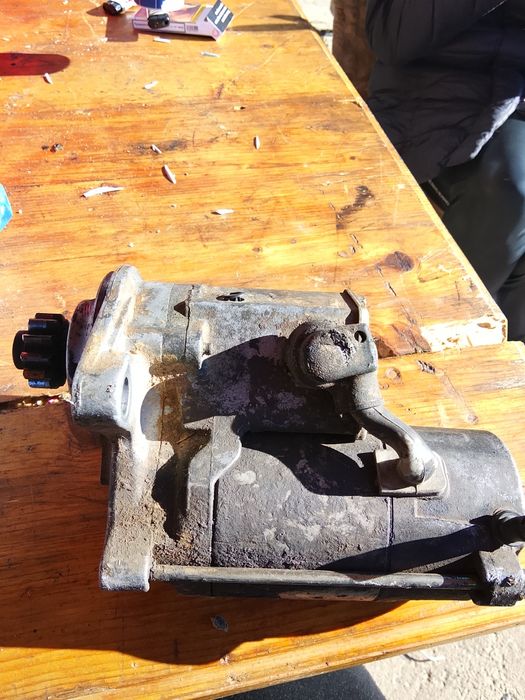 Продавам Стартер за Land rover фрилендър 1