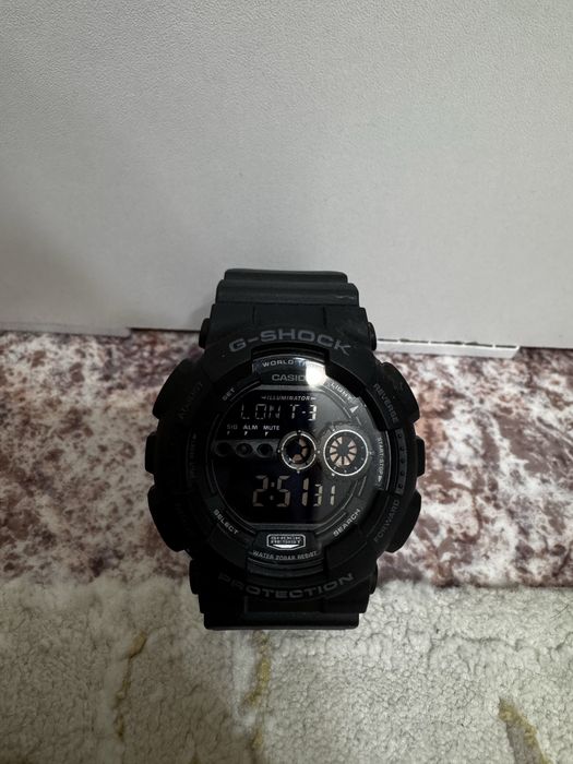 Продаю часы G Shock