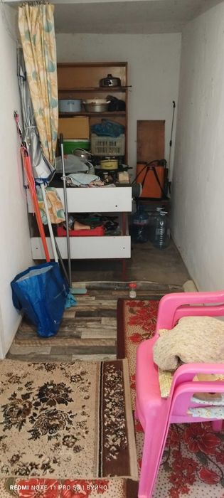 Продава се къща в с.Садовец-Плевенско .86 квадрата къща.На два етажа. Двор-560 кв.м.