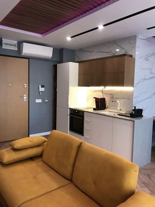 Дава се под наем Двустаен апартамент в София, Витоша - 50 кв.м за 818 € - Снимка #2