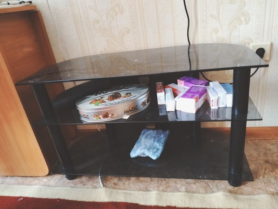 Подставка под телевизор