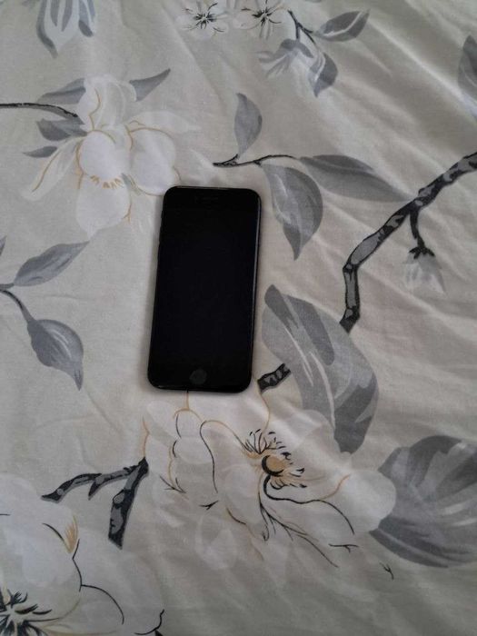 телефон iphone se 2022