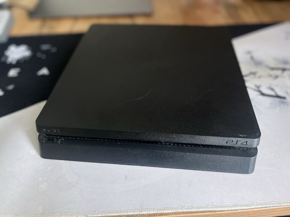 PlayStation 4 на 1 ТБ