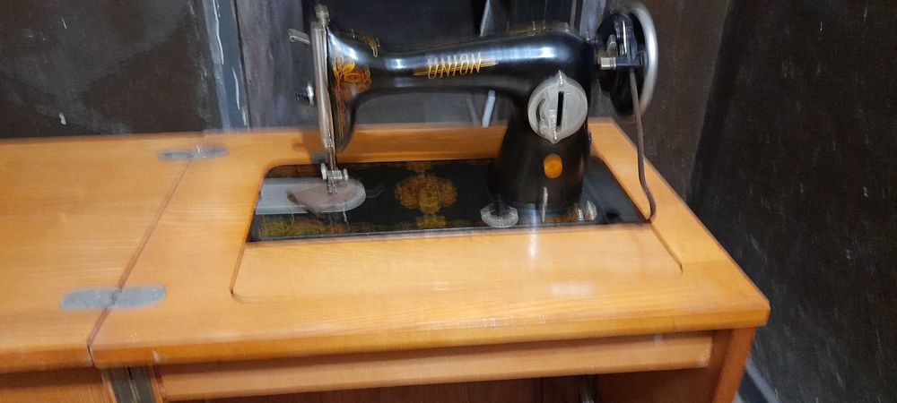 Стара шевна машина