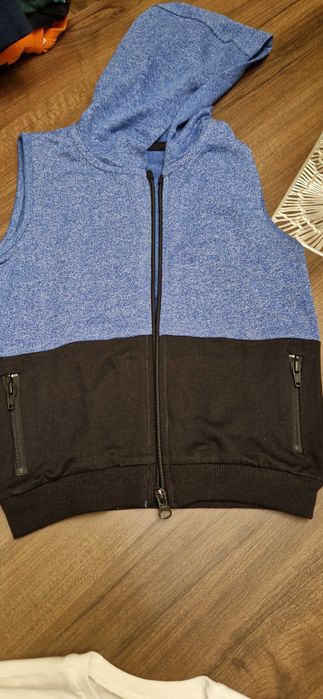 Set băieți, vesta pantaloni și bluza, mărimea 104-110, 4-5ani