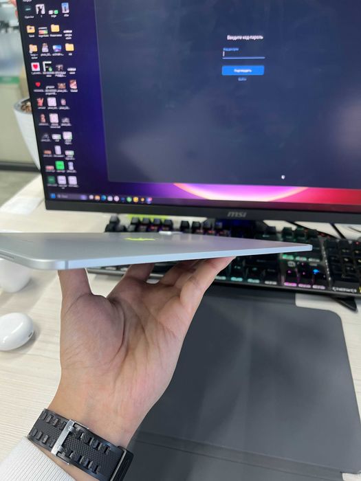 IPad Pro 13 M4 chip (esim) + Pencil Pro sovg'aga