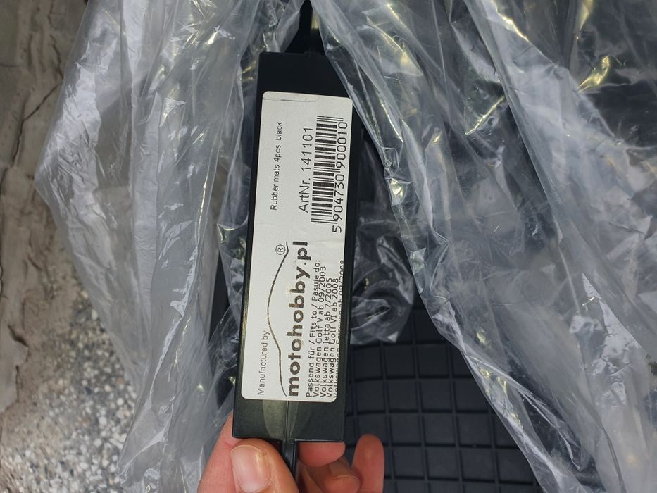 Гумени стелки зa VW Golf V , VI , Jetta V , Scirocco със закопчалки