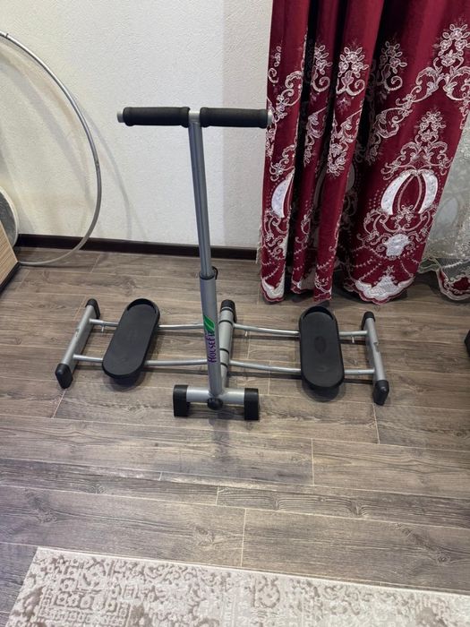 Тренажер для ног и ягодиц