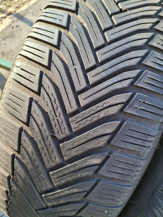 2 Anvelope de iarnă 215 60 r16 Michelin