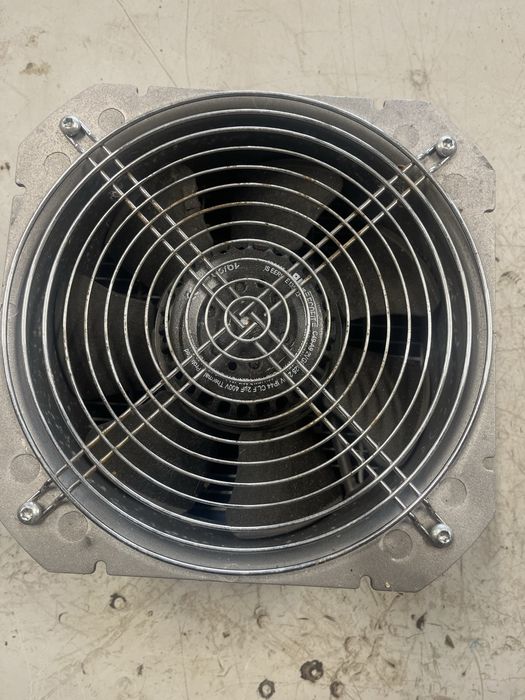 Ventilator la 230 v