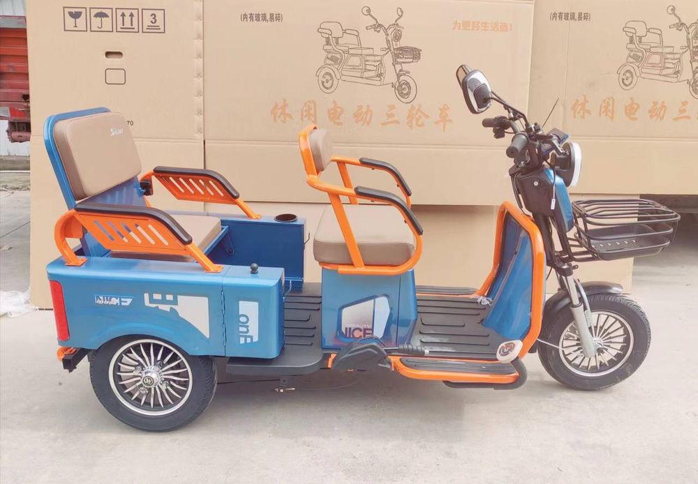 Скутер 3-х колесный Модел Х7