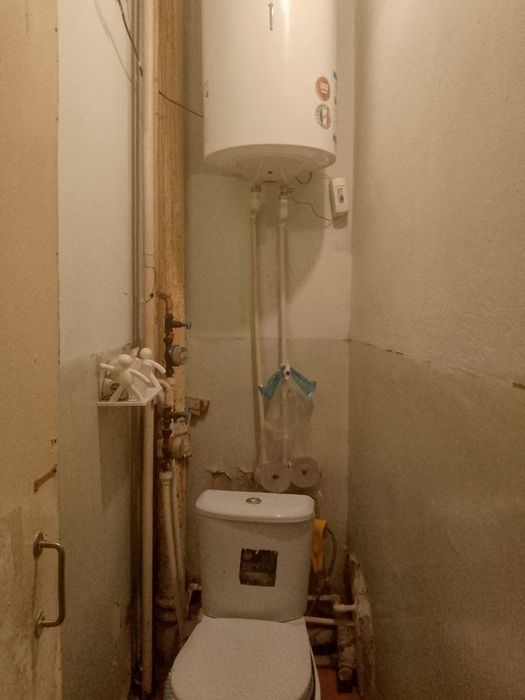 3 xonali uy 8mikrorayonda.