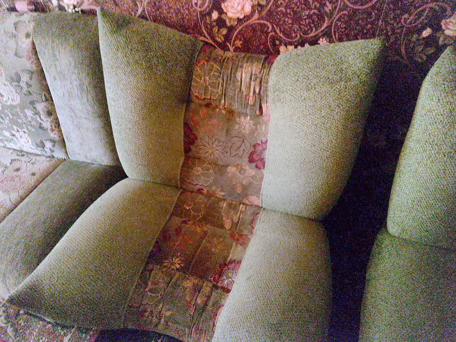 Мягкую мебель  95000  срочно