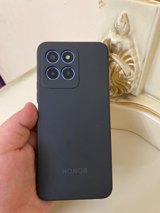 Honor x6         .