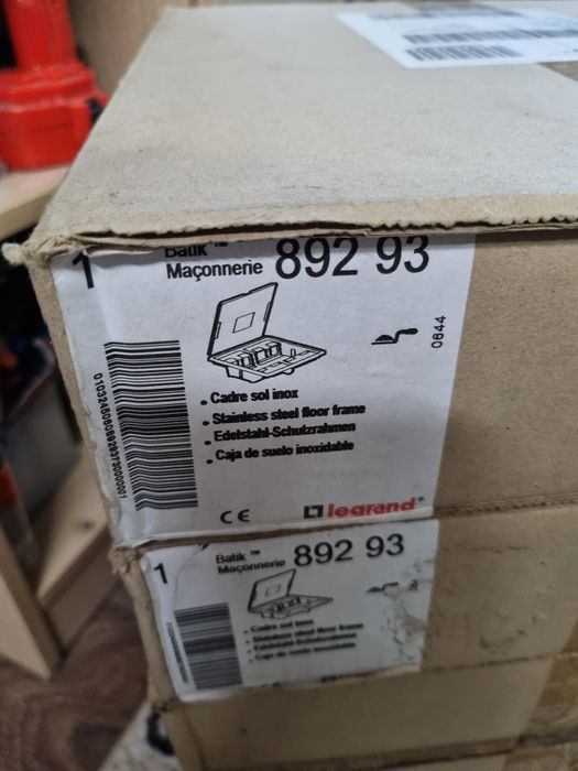 Напольная розетка лючек для Розеток.