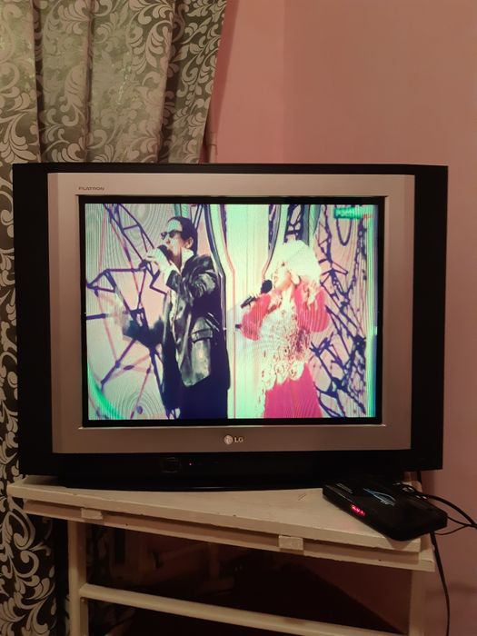 Продаётся телевизор LG
