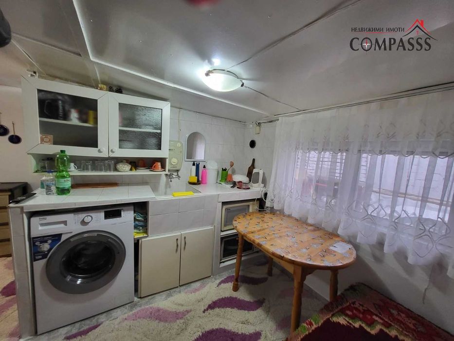 кв. Христо Ботев, гр. Добрич, къща с двор – 42000евро!