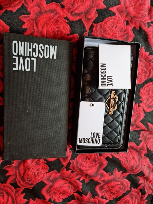 moschino раниu fila чанта