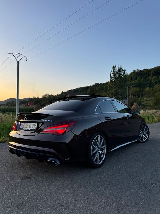 Mercedes CLA 45 AMG 2017