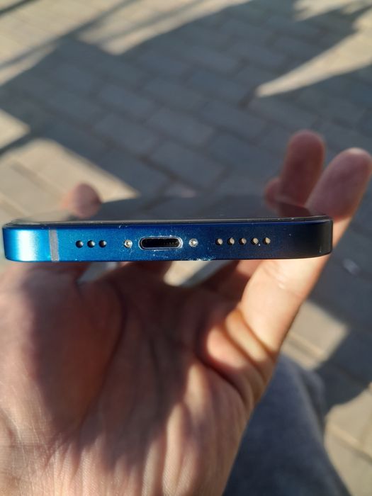 Айфон 12 безремонта