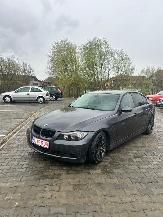 Vand sau schimb bmw 320i