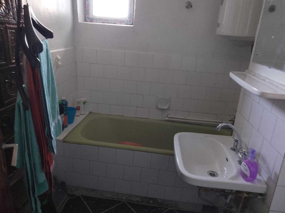 Vand apartament 2 camere