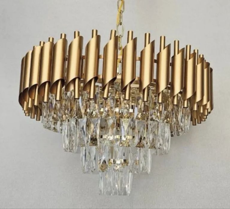 Срочно люстра роскошная