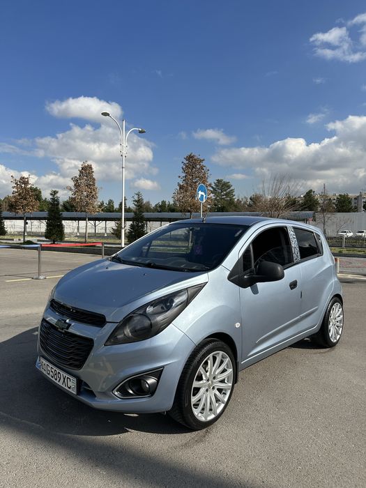 Продам Chevrolet Spark 2013г механика
