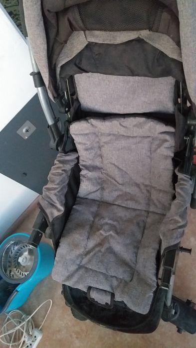 Продам Коляску по Низкой цене