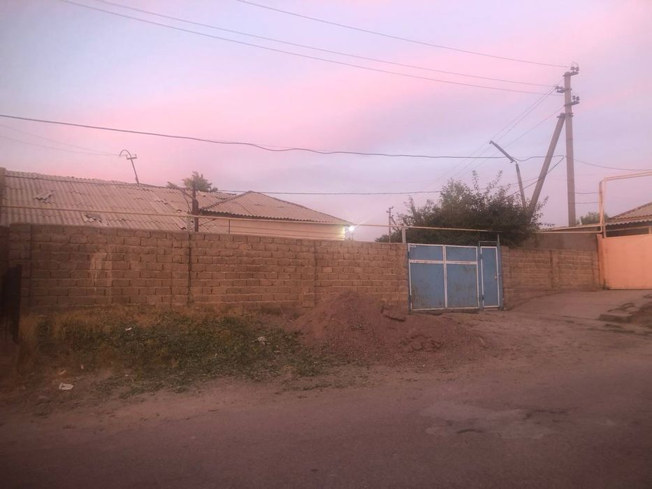 Toshkent .vil. O’rtachirchiq . орентр. ТашМоре 6 сотх 6 хона xovli uy
