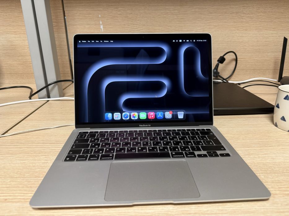 Ноутбук macbook air m1 8/256