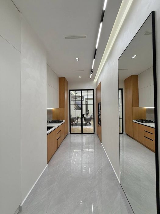 ЖК Комолон Орентир: Метро Миллий бог, Дружба