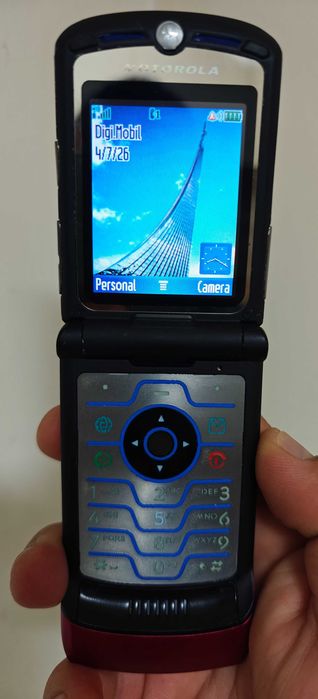 Motorola V3i impecabil la cutie