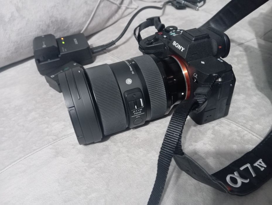 Продам фотокамеру SONY A7 MARK 4