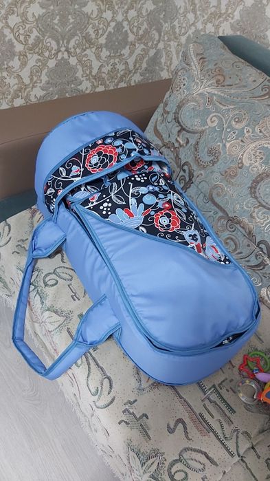 Продам новую коляску