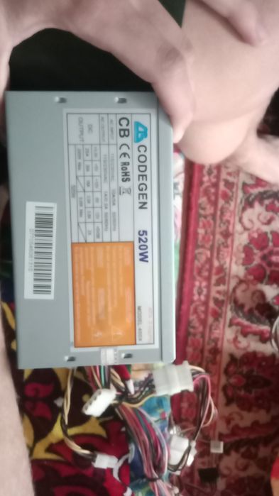 Продам 4 блока питания от компьютера