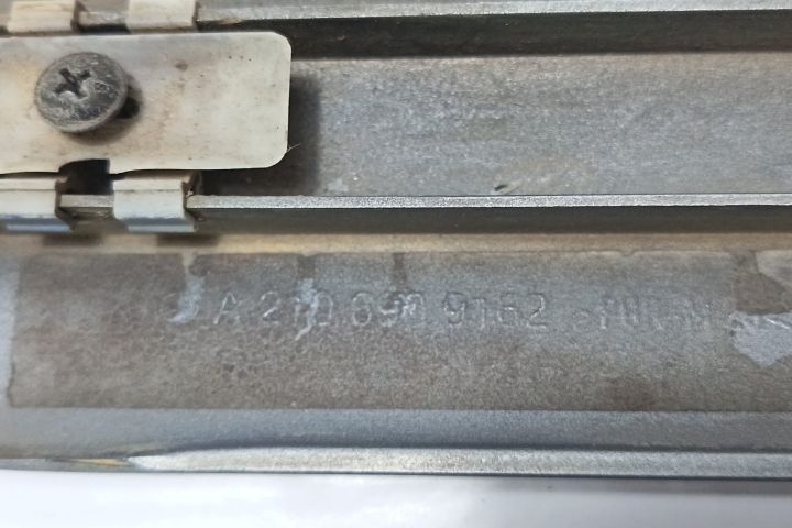 Bandou usa stanga spate A2106909162 Mercedes-Benz E-Class W210/S210 (