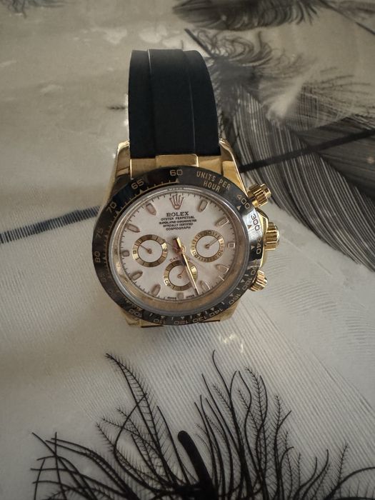 Vand ceas purtat de 2 ori