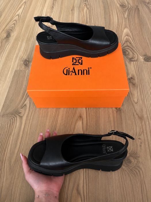 Обувки- Сандали GiАnni