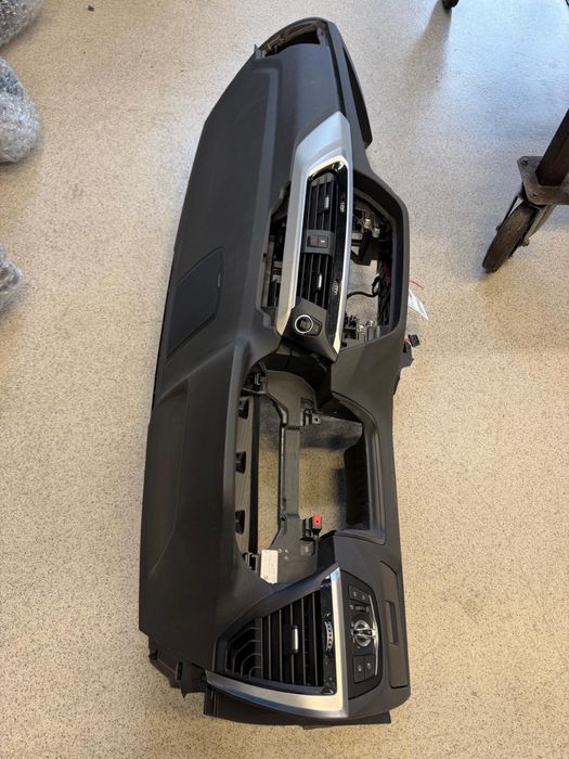 Plansa bord bmw x3 g01