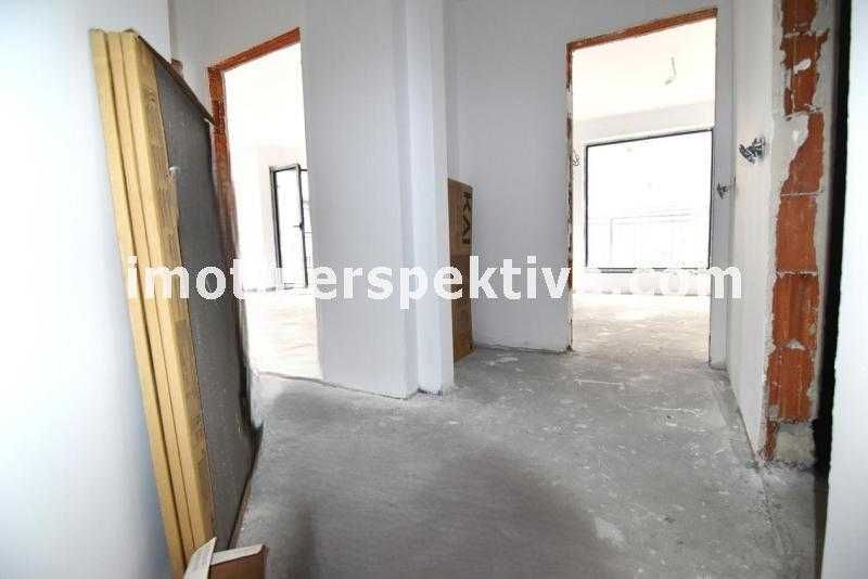 Продава се Тристаен апартамент в Пловдив, Кършияка - 106 кв.м за 962 €/кв.м - Снимка #10