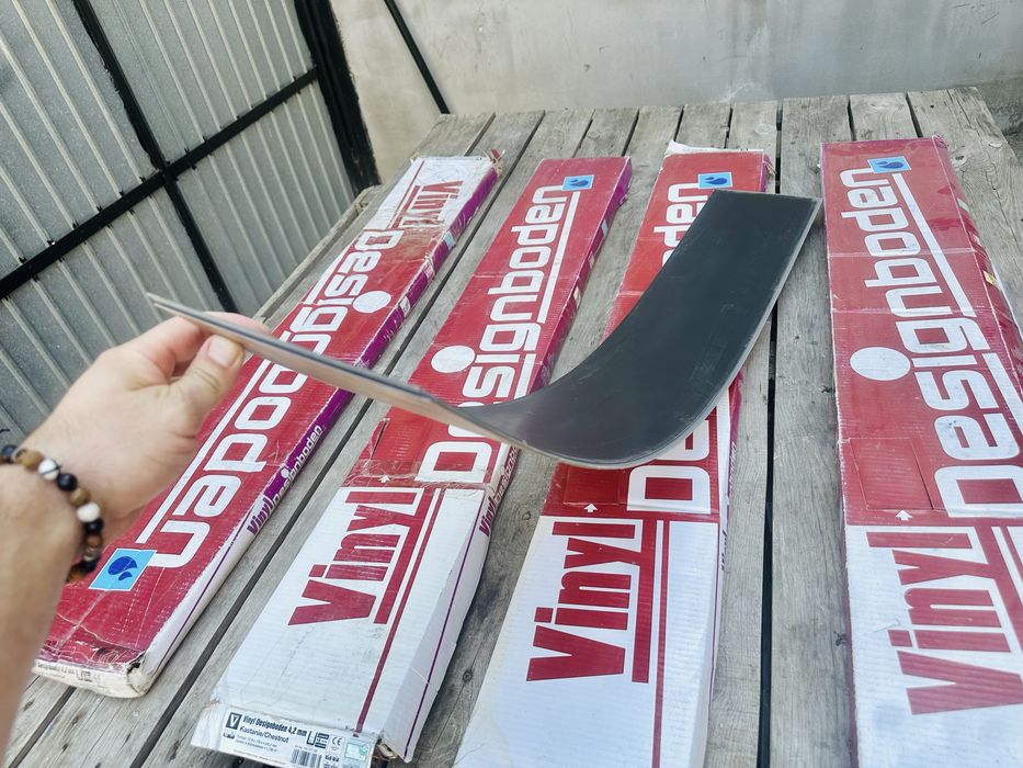 Vinil click Kastaniu – 6,94 m² pentru baie/bucătărie + MONTAJ GRATUIT